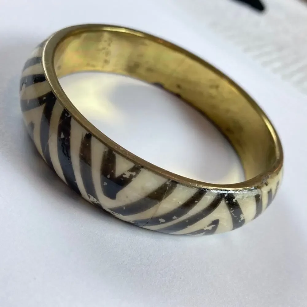 (brand not known) brass tone